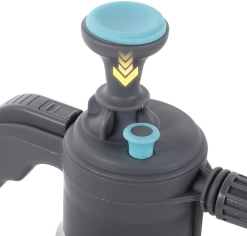 3l Plastic Pressure Sprayer with Pump Handle Adjustable Nozzle for Cars - Image 3