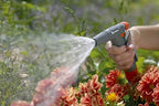 Gardena 8116-25 Classic Two Pattern Adjustable Trigger Garden Hose Spray Nozzle With Quick Connect - Image 4
