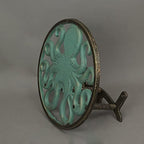 Zeckos Octopus Garden Hose Holder, 12 Inch Verdigris Cast Iron Wall Mount - Image 5