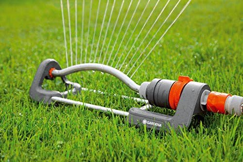Gardena Classic Polo 220 Square Sprinkler for Even Surface Irrigation of 90-220 m², Range 7-17 m, Maximum Spray Range 13 m, Maintenance-Free Thanks to Stainless Steel Dirt Screen (2082-20) - Image 2