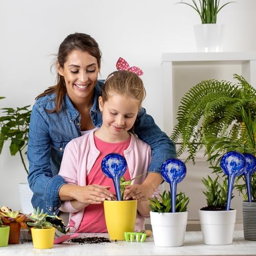 Relaxdays Watering Globes Glass, Set of 4, H x D 30 x 9 cm, Watering Balls for Plants, Watering Aid Holiday, Transparent - Image 3